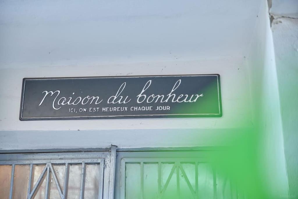 Ninja House Studio Chic Le Turquois Dore Yaoundé Zewnętrze zdjęcie